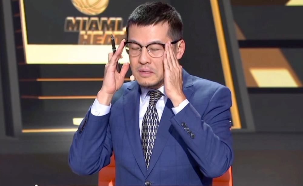 片如其名，带我们回溯百年前一大会议的开天辟地！黄轩、倪妮一众优质演员倾力加盟，力求立体、丰满、细腻地塑造人物